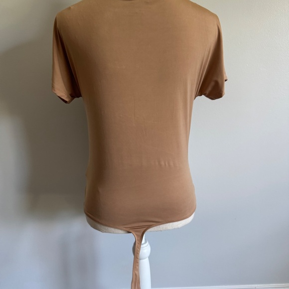 Express Nude Short Sleeve Bodysuit Large Body Contour Fit Snaps Rouched Front - Picture 5 of 7